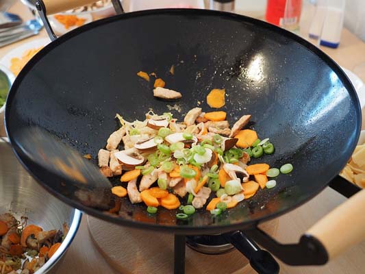 Wok-Pfanne – Holen Sie sich Asien nach Hause