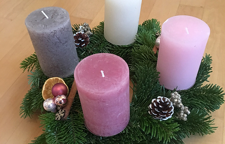 Adventskranz binden – Schritt-für-Schritt-Anleitung