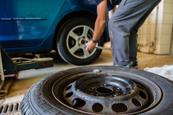 auto fit machen: radwechsel