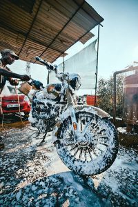 Motorradpflege: Motorrad waschen
