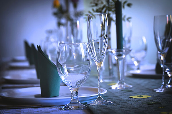 spuelmaschine reinigen tisch gedeckt