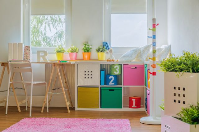 Entdecken Sie, wie Sie den Dopamin Decor Trend im Kinderzimmer umsetzen! Dopamin Decor im Kinderzimmer