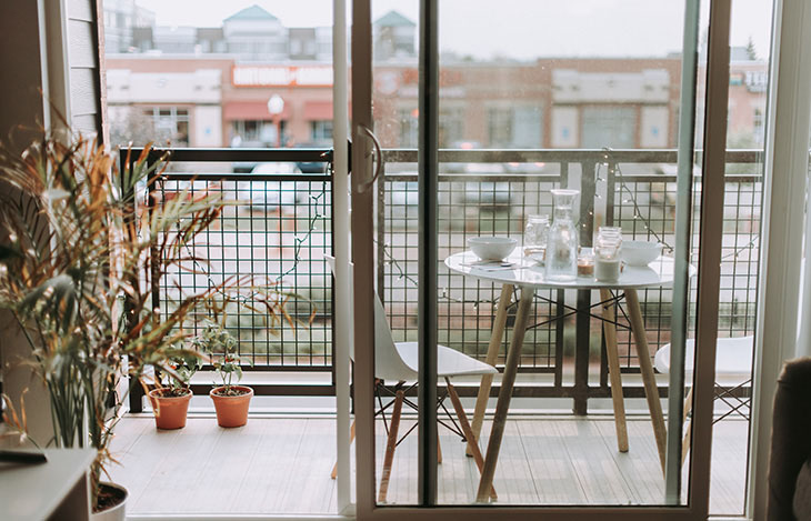 Balkon reinigen: Die besten Tipps zum Balkon sauber machen