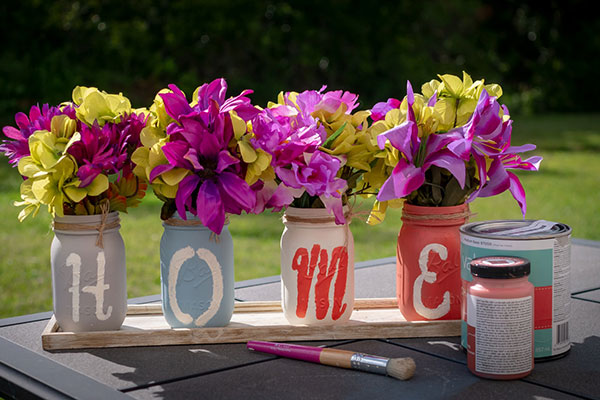 DIY Blumenvasen mit Kreidefarbe angestrichen